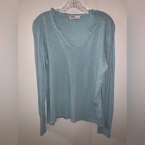033 Sonoma light blue shirt